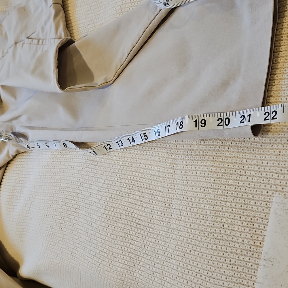 Chico's Perfect Stretch Capri Pants, 2.5 EUC - Picture 5 of 5